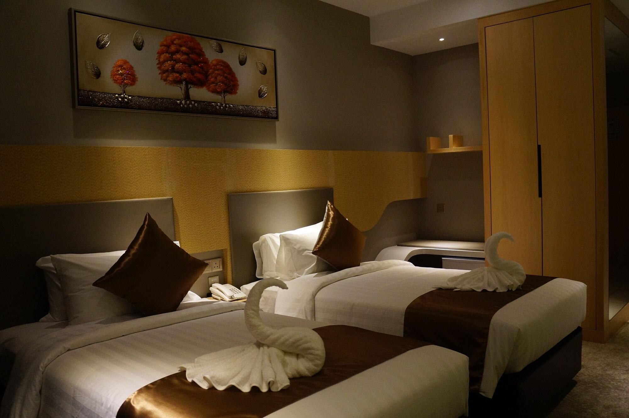 Greens Hotel & Suites Bintulu Ngoại thất bức ảnh