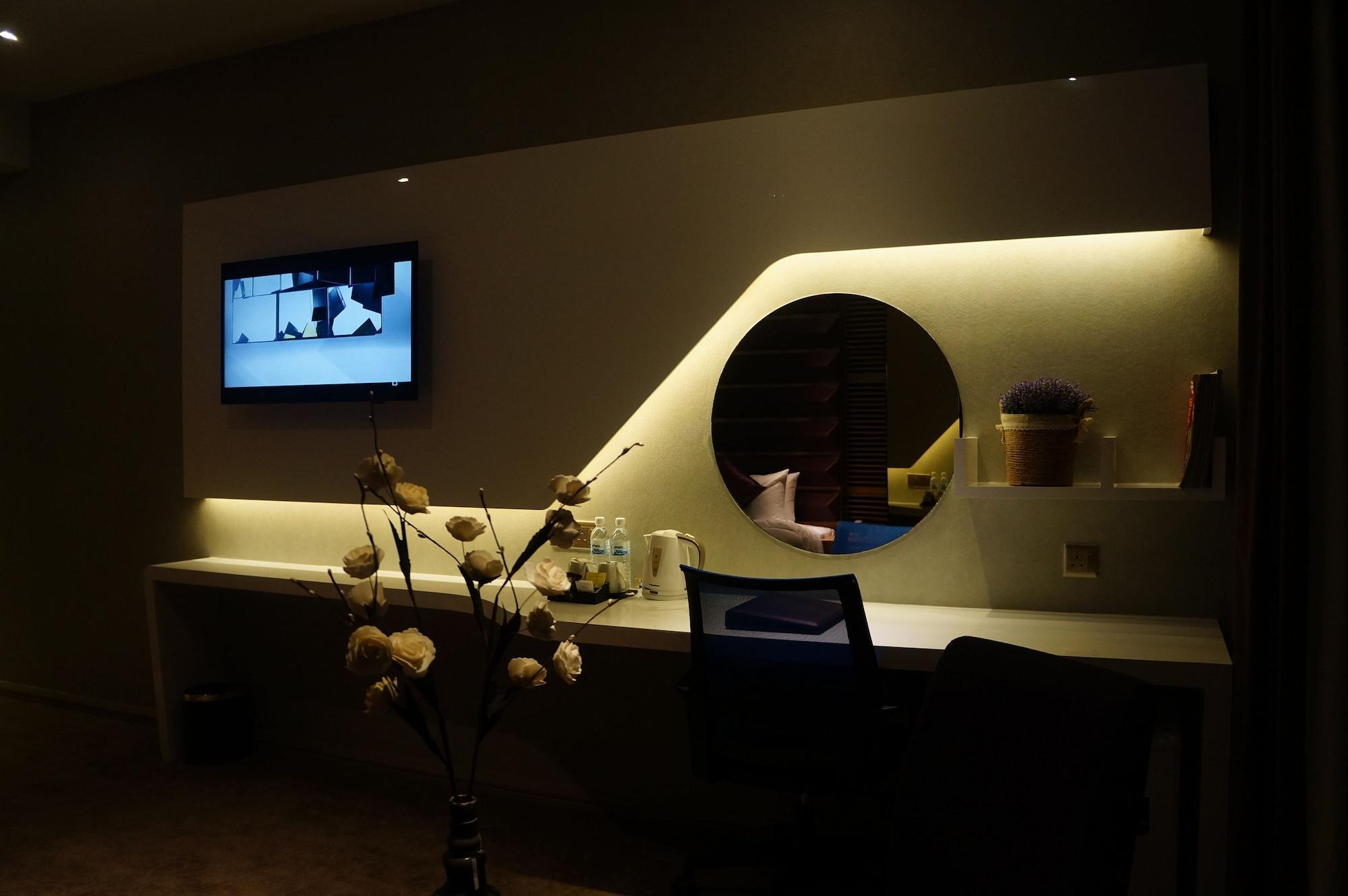 Greens Hotel & Suites Bintulu Ngoại thất bức ảnh