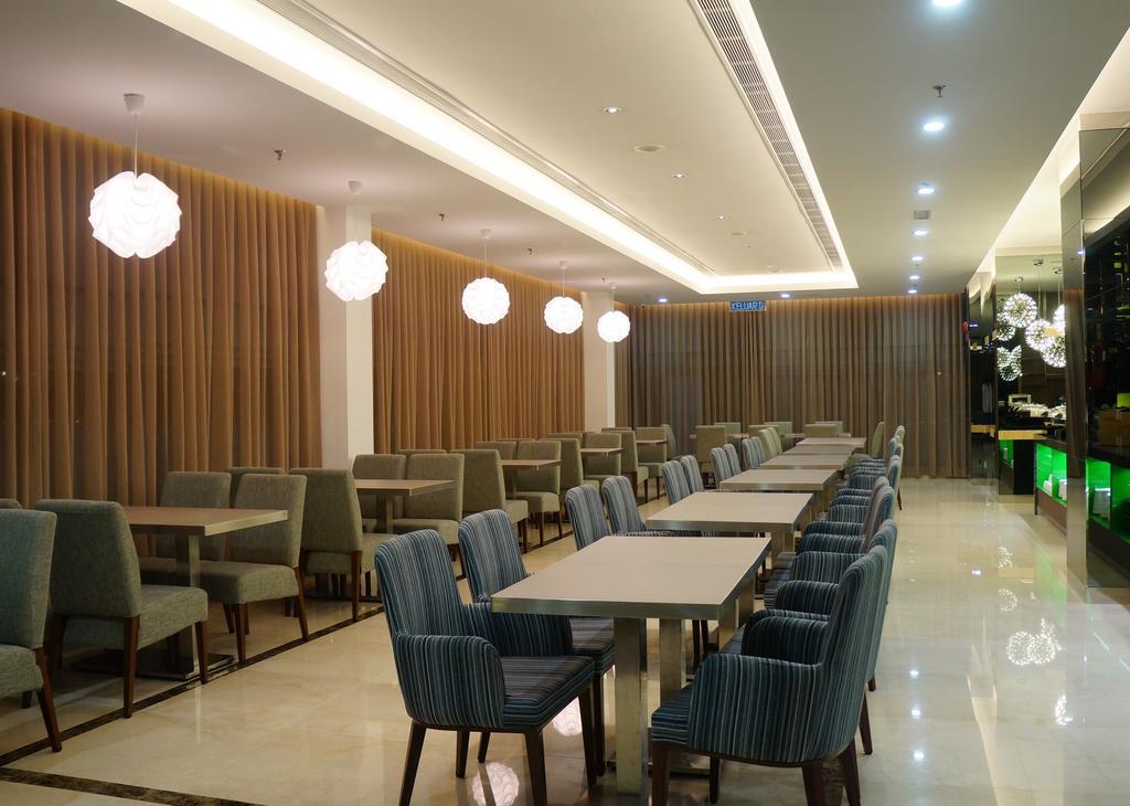 Greens Hotel & Suites Bintulu Ngoại thất bức ảnh