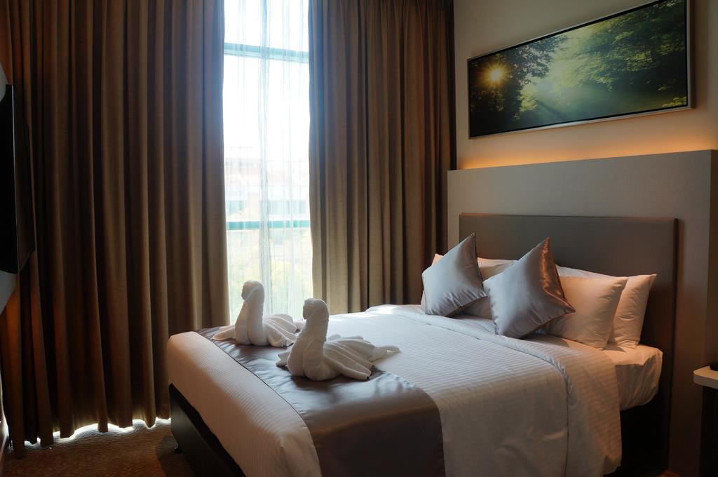 Greens Hotel & Suites Bintulu Ngoại thất bức ảnh