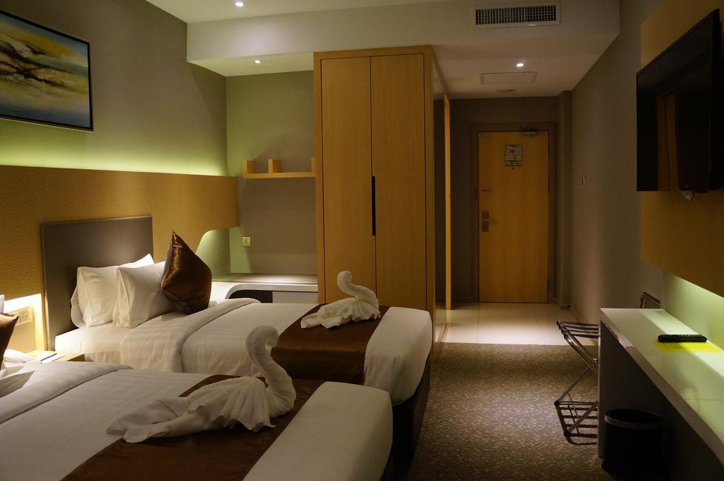Greens Hotel & Suites Bintulu Ngoại thất bức ảnh