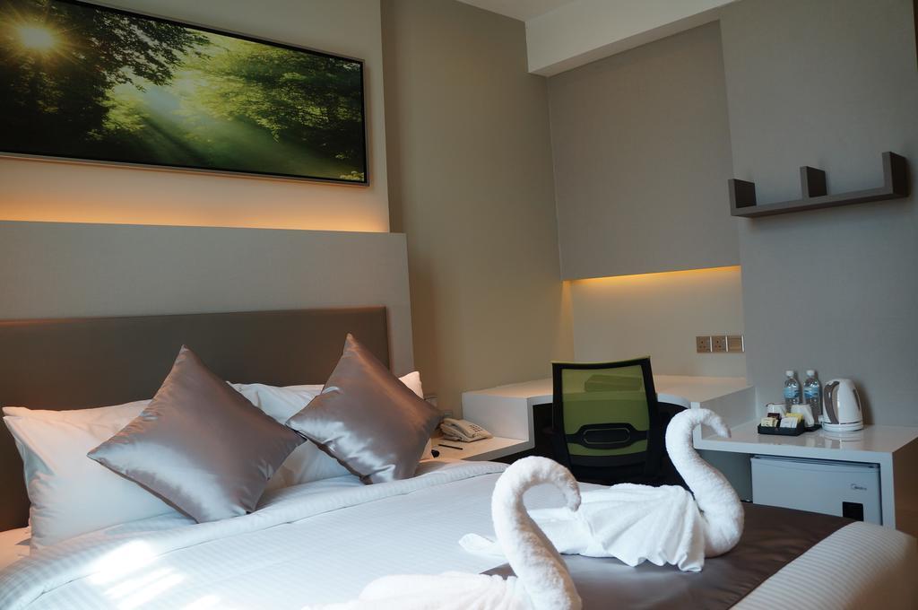 Greens Hotel & Suites Bintulu Ngoại thất bức ảnh