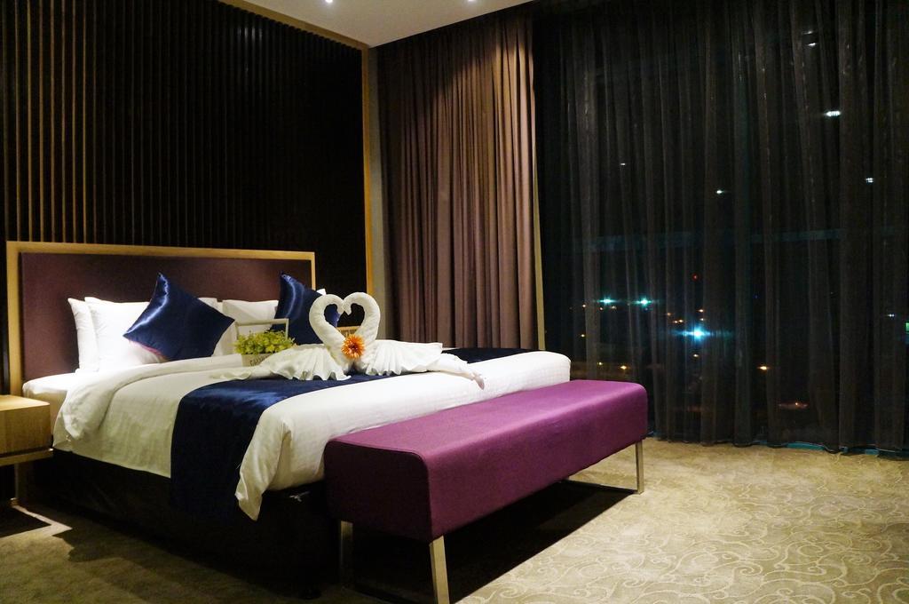 Greens Hotel & Suites Bintulu Ngoại thất bức ảnh